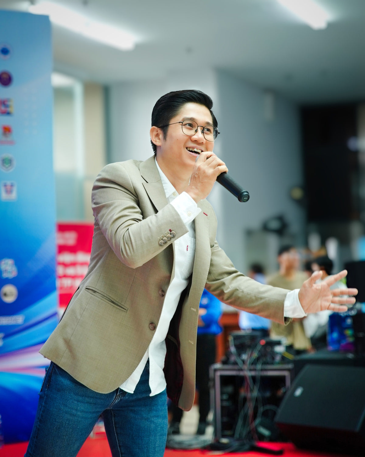 PUBLIC SPEAKING THẬT SỰ LÀ GÌ?